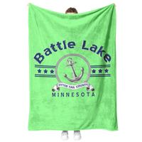 Fleece_Blanket_Plush_Battle_Lake_Ligh_V_Blanket_Model_Mockup.png